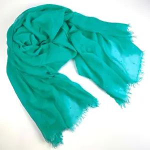 Weicher Schal aus Viskose in türkis